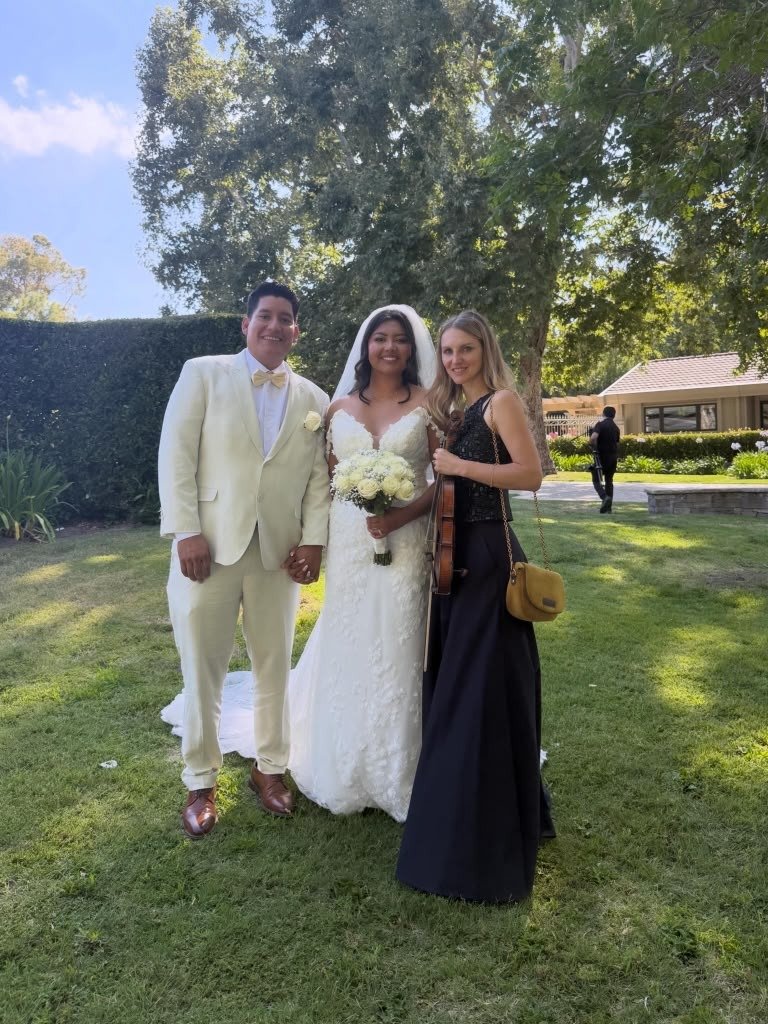 Live violin at a wedding or event (76)
